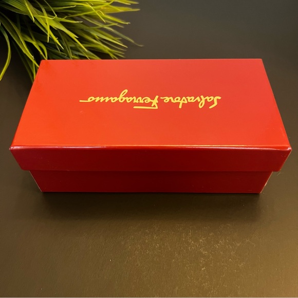 SALVATORE FERRAGAMO Sunglasses Box - Picture 3 of 7